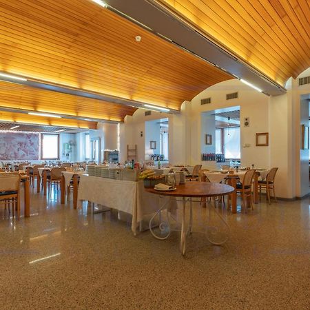 Albergo Sorriso Darfo Boario Terme Bagian luar foto