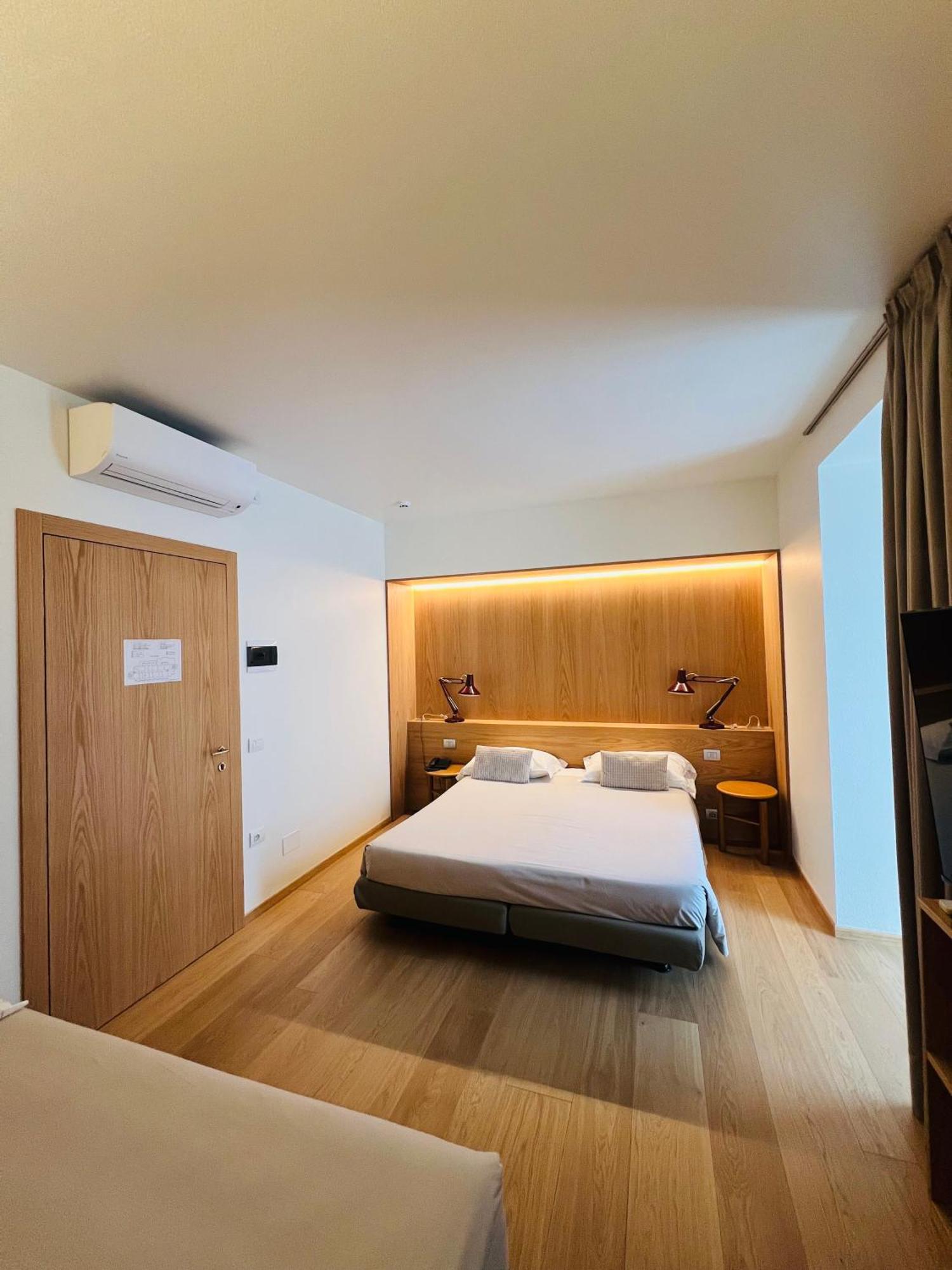 Albergo Sorriso Darfo Boario Terme Ruang foto